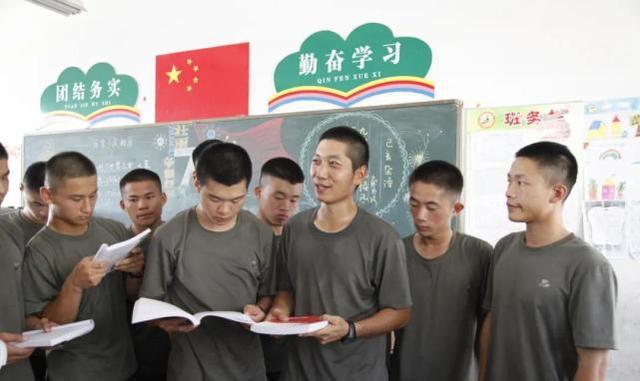 深度解析，為什么不建議報(bào)考國防科技大學(xué)，深度解析，報(bào)考國防科技大學(xué)的潛在考慮與權(quán)衡