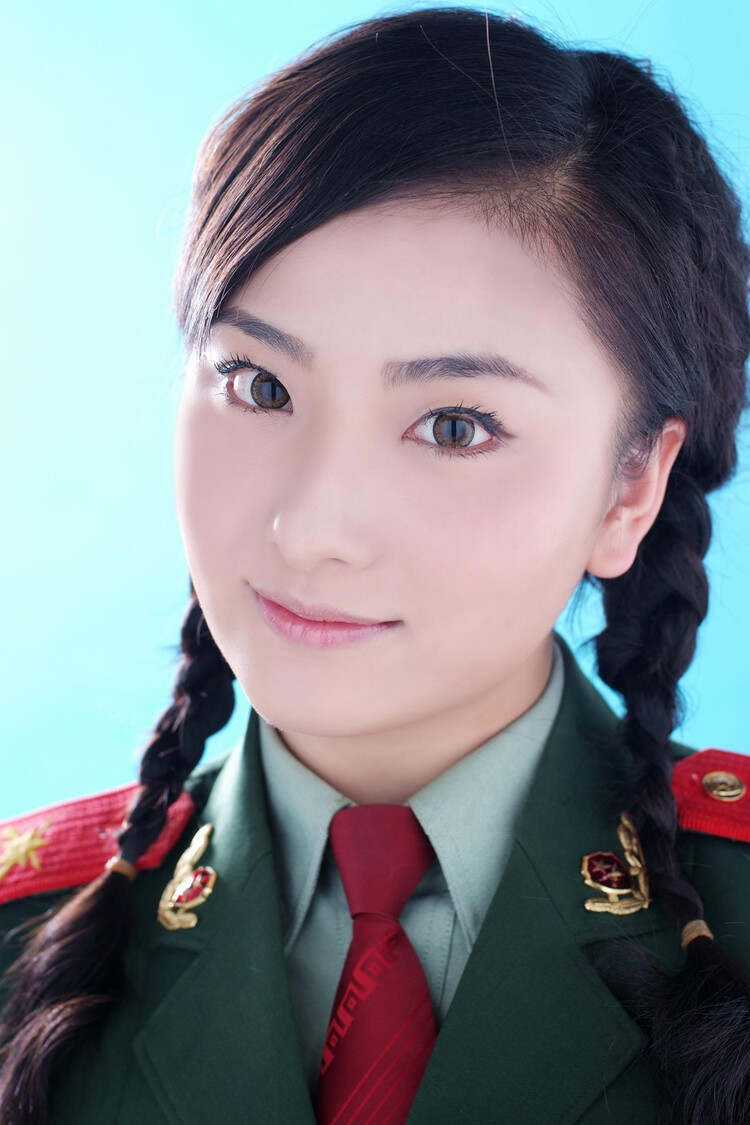 中國最漂亮的女兵照片第一名——展現(xiàn)英雄之美與榮耀印記，中國女兵第一名，榮耀印記與英雄之美的璀璨瞬間