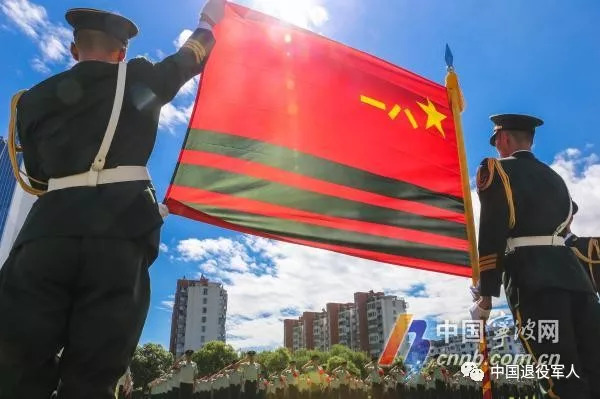 武警軍旗圖片高清，榮耀與力量的象征，武警軍旗高清圖片，榮耀與力量的永恒象征