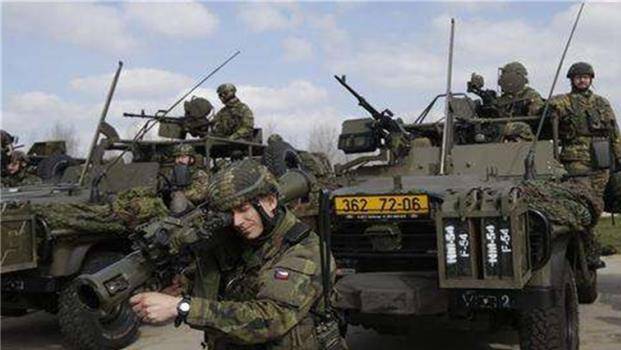 超大軍事論壇軍事暢談，深度探討軍事話題，分享軍事知識(shí)，超大軍事論壇深度探討軍事話題，分享軍事知識(shí)暢談會(huì)