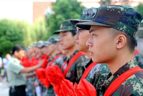 當(dāng)兵的好處，探索軍旅生涯的無限價(jià)值，軍旅生涯的價(jià)值，當(dāng)兵的好處探索與無限可能