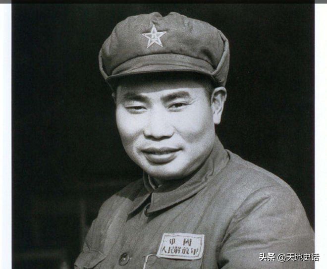 少將軍銜最厲害之處，深度解讀其背后所蘊(yùn)含的三重力量，揭秘少將軍銜背后的三重力量，權(quán)威、榮耀與深度影響力
