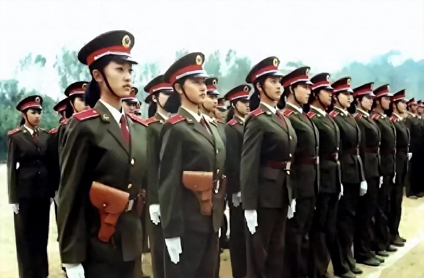 國(guó)慶節(jié)閱兵式，幾年一度的盛大儀式，國(guó)慶節(jié)閱兵式，盛況空前的年度盛典