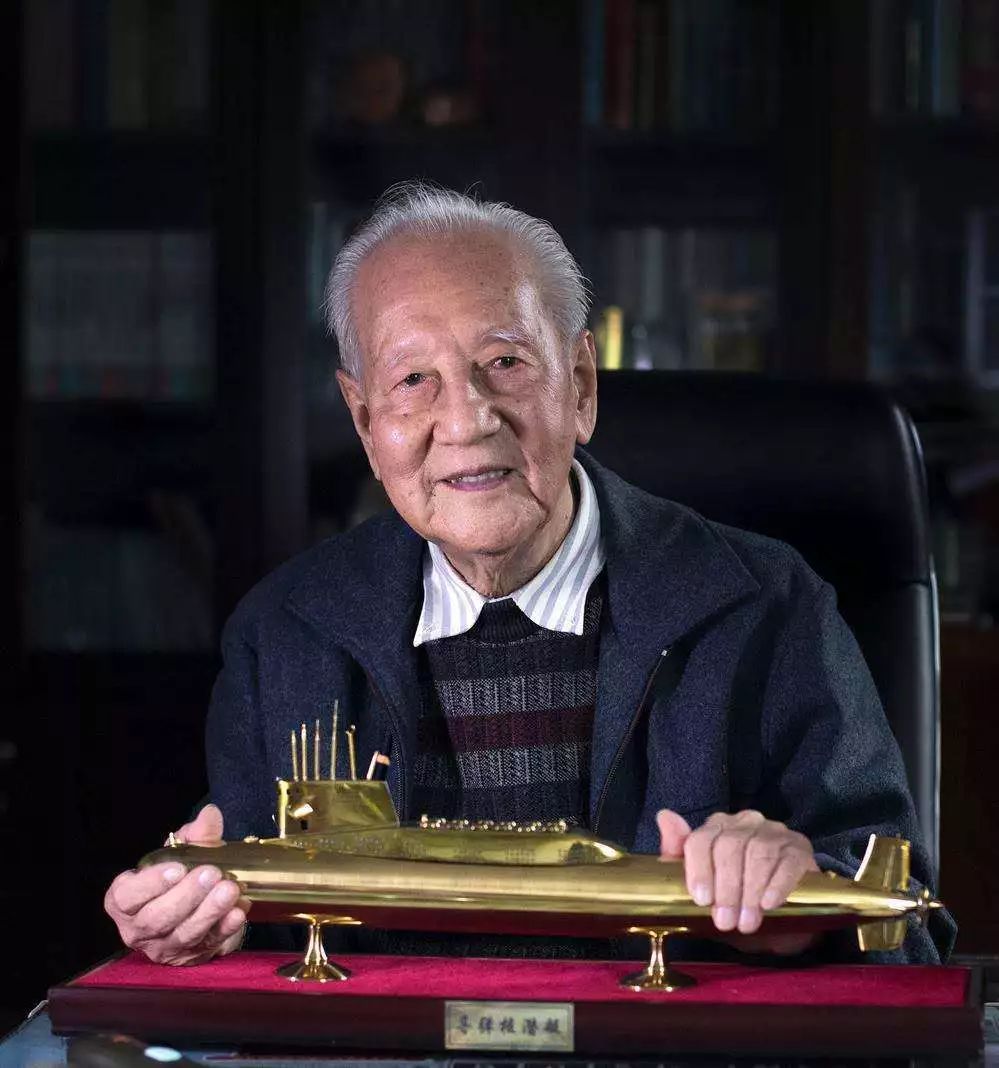 中國核潛艇之父——黃旭華，一位傳奇工程師的人生旅程，中國核潛艇之父黃旭華，傳奇工程師的人生之旅