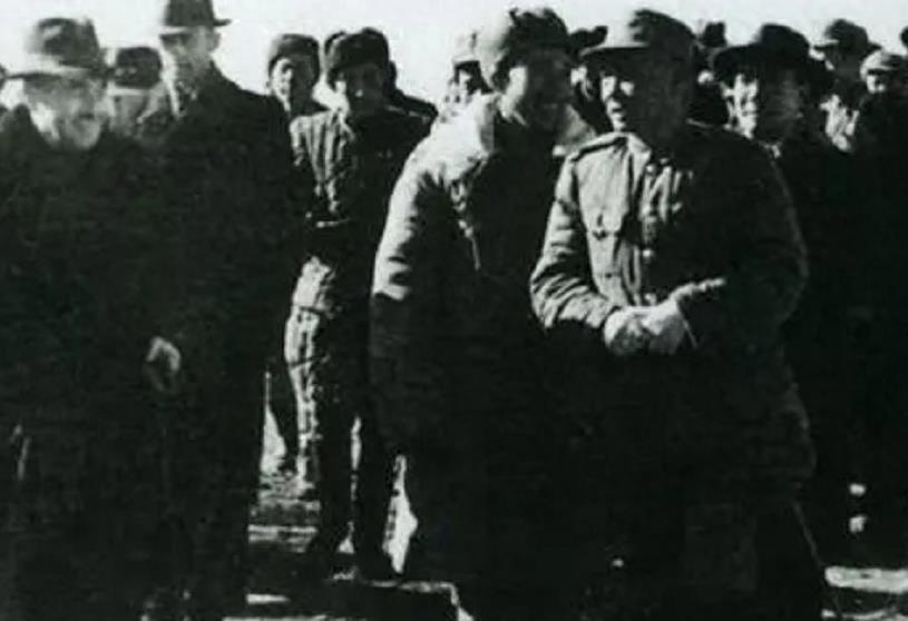 中國(guó)現(xiàn)役上將數(shù)量及未來(lái)展望，中國(guó)軍事領(lǐng)導(dǎo)體系的高層領(lǐng)導(dǎo)是否仍有上將？，中國(guó)現(xiàn)役上將數(shù)量及未來(lái)展望，軍事領(lǐng)導(dǎo)體系高層領(lǐng)導(dǎo)的上將位置穩(wěn)定嗎？