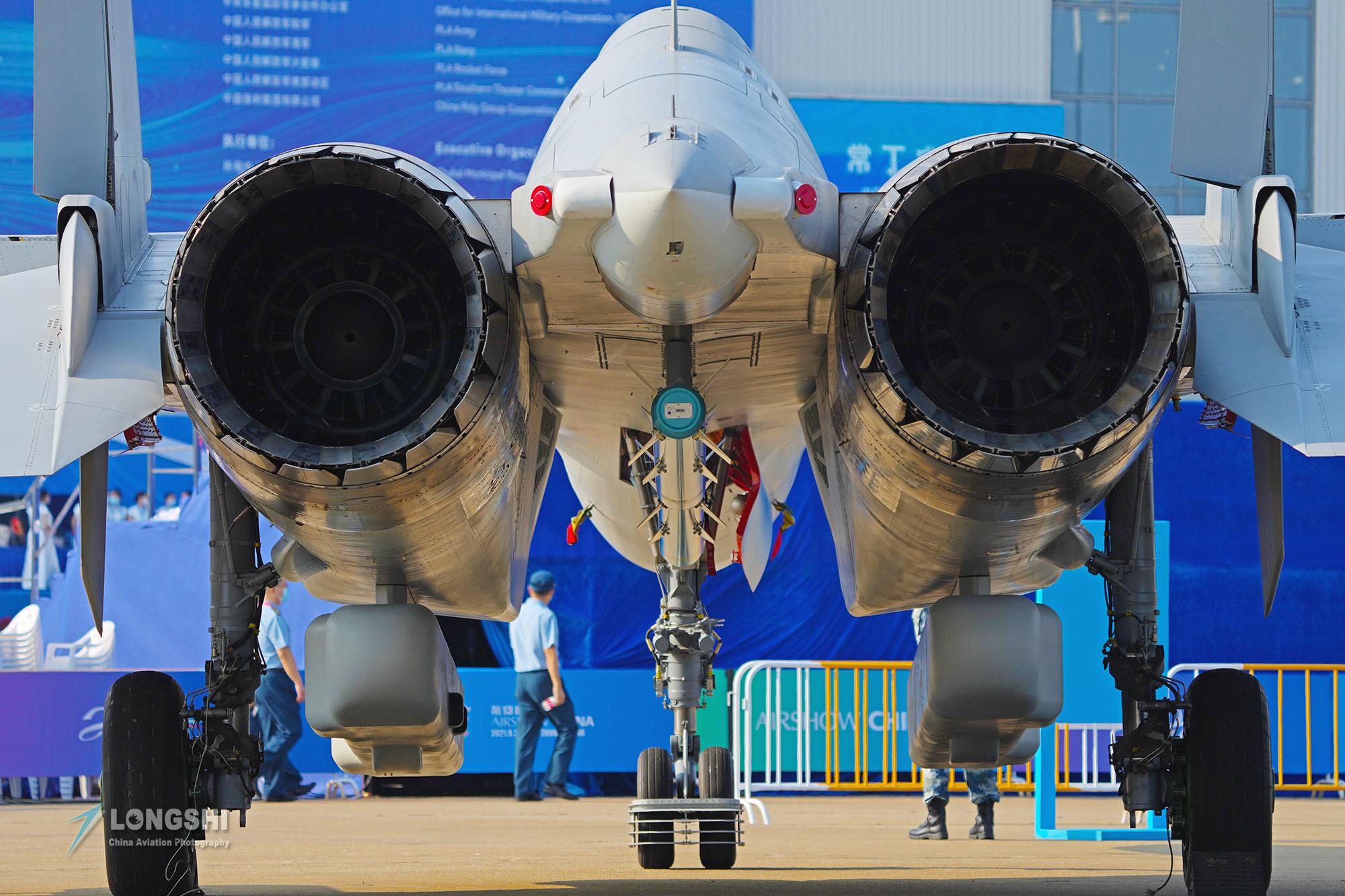揭秘殲-16D電子戰(zhàn)飛機(jī)，空中電子戰(zhàn)領(lǐng)域的嶄新里程碑，揭秘殲-16D電子戰(zhàn)飛機(jī)，空中電子戰(zhàn)領(lǐng)域的全新里程碑