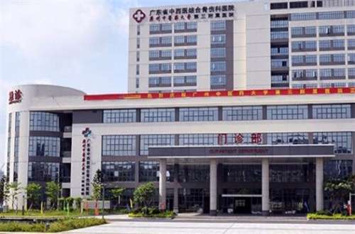 沈陽醫(yī)院排名前十名，權威榜單及醫(yī)療特色概述，沈陽醫(yī)院排名前十權威榜單及醫(yī)療特色概覽