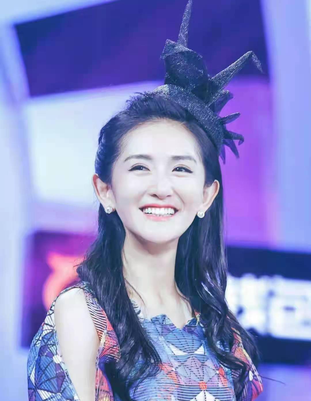 謝娜個(gè)人簡歷，謝娜個(gè)人簡介與生平