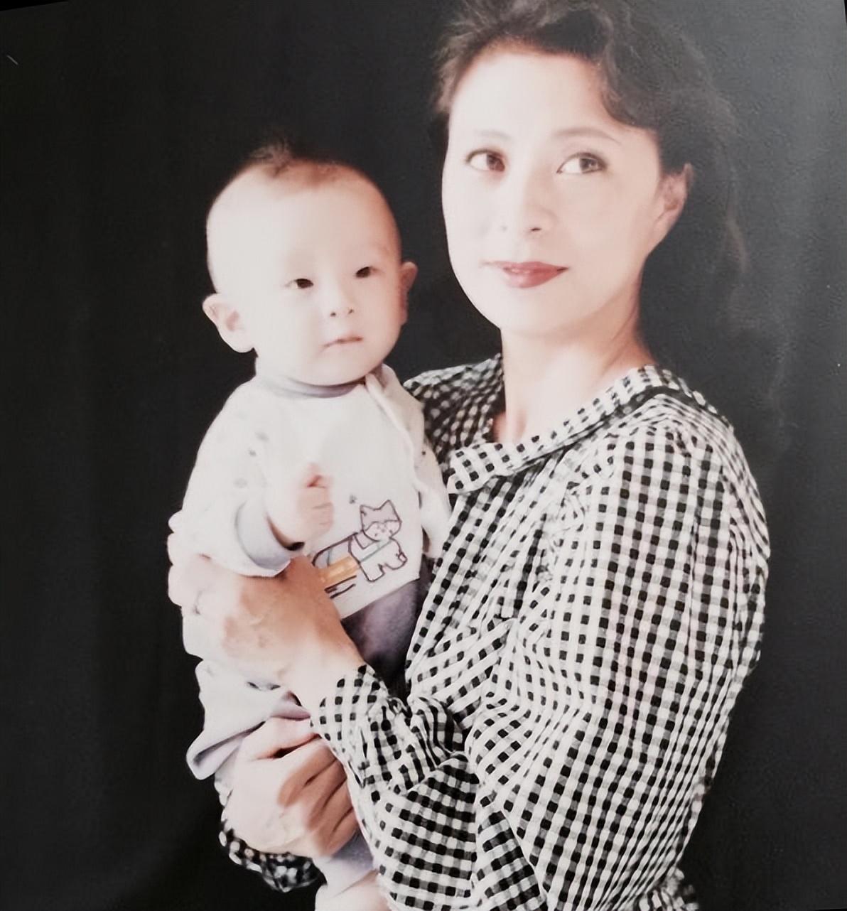 巍子個人資料老婆，深度探究與解析，巍子個人資料及妻子深度探究與解析