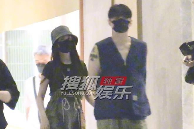楊丞琳陪李榮浩聚餐慶生，友情見證，溫馨時(shí)刻，楊丞琳陪李榮浩慶生，友情見證溫馨時(shí)刻