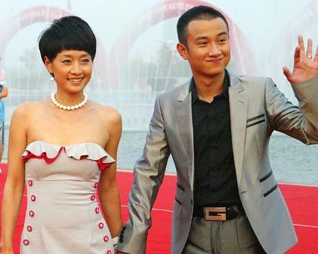 馬伊琍和文章最新消息，演藝圈的動態(tài)與熱議話題，馬伊琍與文章最新動態(tài)揭秘，演藝圈熱議話題熱議不斷！