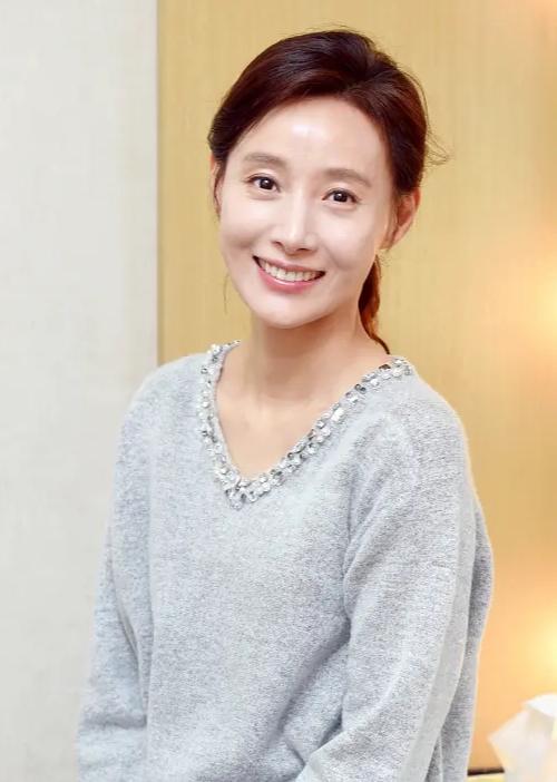 韓國女演員去世，緬懷與反思，韓國女演員離世，緬懷與反思演藝圈之痛