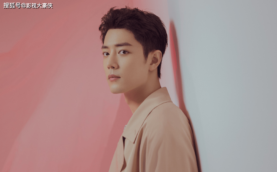 明星廣告代言費(fèi)一般多少錢，深度解析與影響因素，深度解析，明星廣告代言費(fèi)的影響因素與價(jià)格范圍