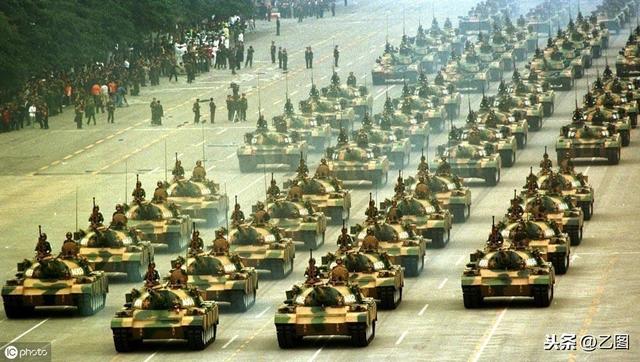 重溫輝煌瞬間，1999年國慶閱兵全程高清回放，重溫輝煌瞬間，1999年國慶閱兵高清回放全程回顧