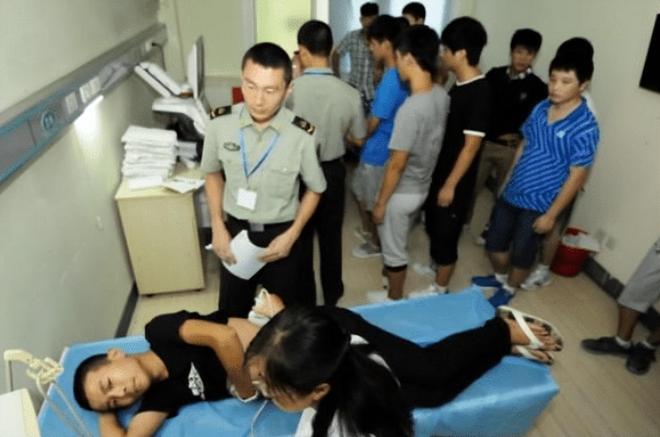 近視700度體檢當兵竟然過了——深度解析與啟示，近視700度竟通過體檢成功入伍，深度解析與啟示