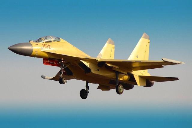 蘇-35戰(zhàn)斗機(jī)與中國(guó)的殲擊機(jī)，深度對(duì)比與解析，蘇-35戰(zhàn)斗機(jī)與中國(guó)殲擊機(jī)深度對(duì)比解析