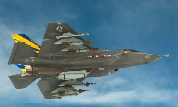 殲-35官方介紹，新一代艦載戰(zhàn)斗機(jī)的卓越性能，殲-35新一代艦載戰(zhàn)斗機(jī)卓越性能介紹