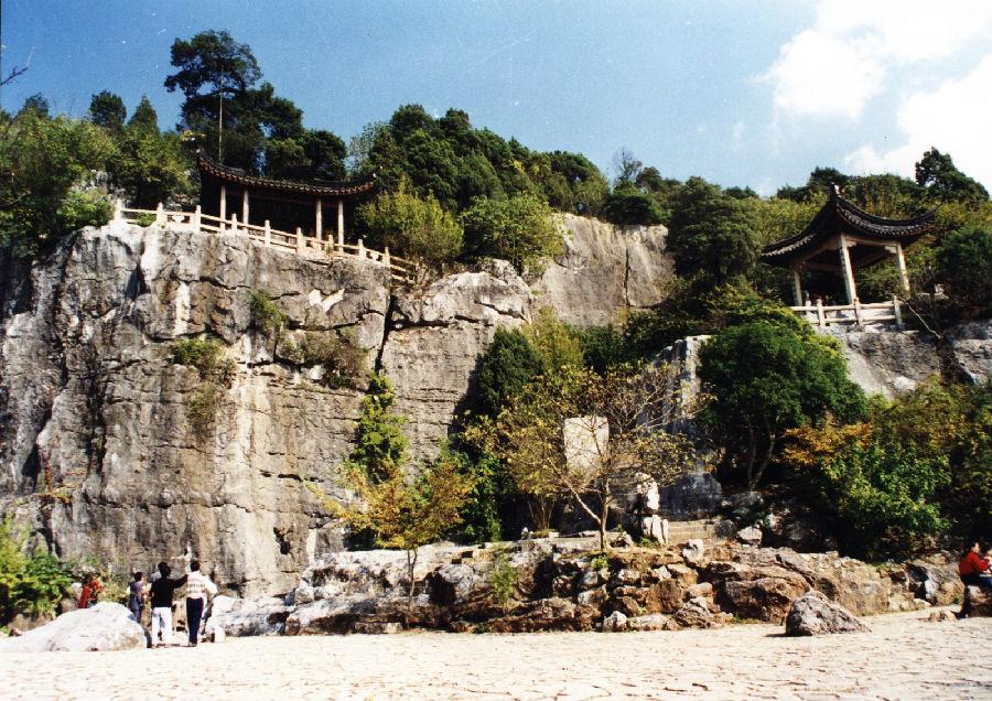 昆明十大旅游景點(diǎn)排名——探索云南的魅力之都，昆明十大必游景點(diǎn)——領(lǐng)略云南魅力之都