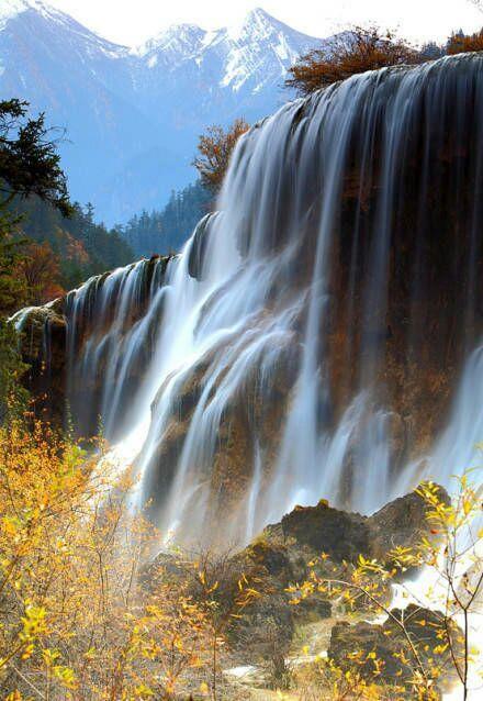 九寨溝風(fēng)景介紹——大自然的絕美畫卷，九寨溝，大自然的絕美畫卷之旅