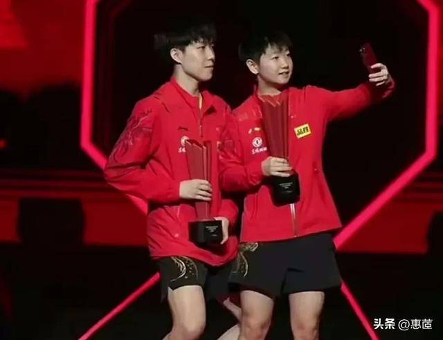 許昕談孫穎莎與王楚欽，性格互補(bǔ)，成就賽場佳話，許昕談孫穎莎與王楚欽，性格互補(bǔ)，賽場上的完美組合