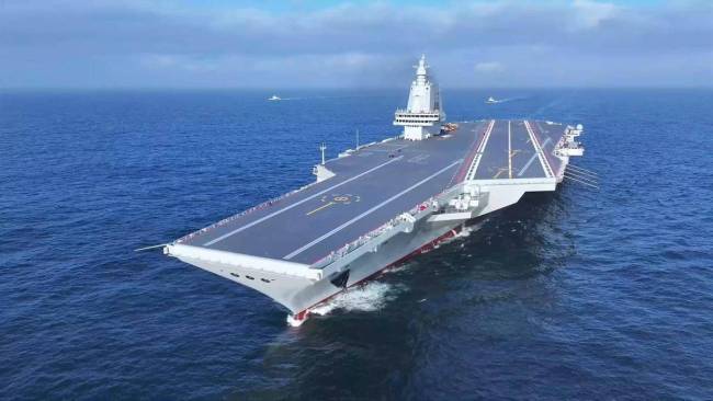 我國(guó)航母004最新進(jìn)展，邁向深藍(lán)，展現(xiàn)大國(guó)力量，我國(guó)航母004最新進(jìn)展，深藍(lán)雄心，展現(xiàn)大國(guó)力量風(fēng)采