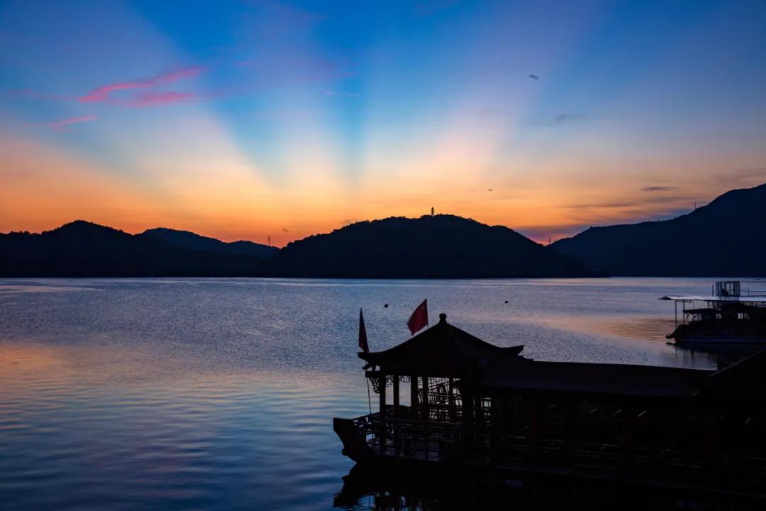 探索未知，去哪里玩，尋找你的旅行靈感，探索未知之旅，尋找旅行靈感的目的地探索