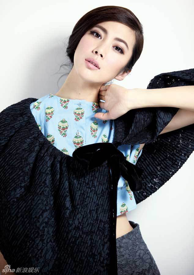 王珂?zhèn)€人資料、圖片及年齡，全面揭示一位引人注目的公眾人物，王珂?zhèn)€人資料大揭秘，圖片、年齡及引人注目的公眾形象展現(xiàn)眼前