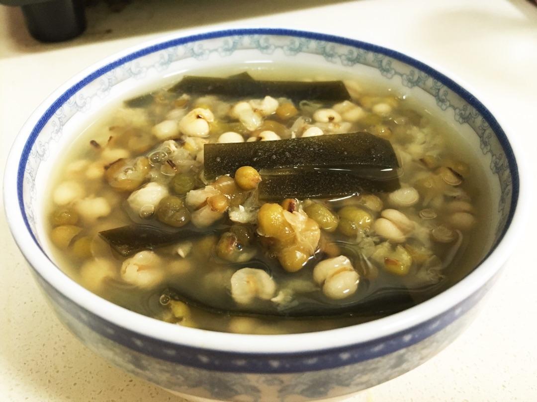 痤瘡的預(yù)防方法，全方位守護你的肌膚健康，全方位預(yù)防痤瘡，守護肌膚健康之道