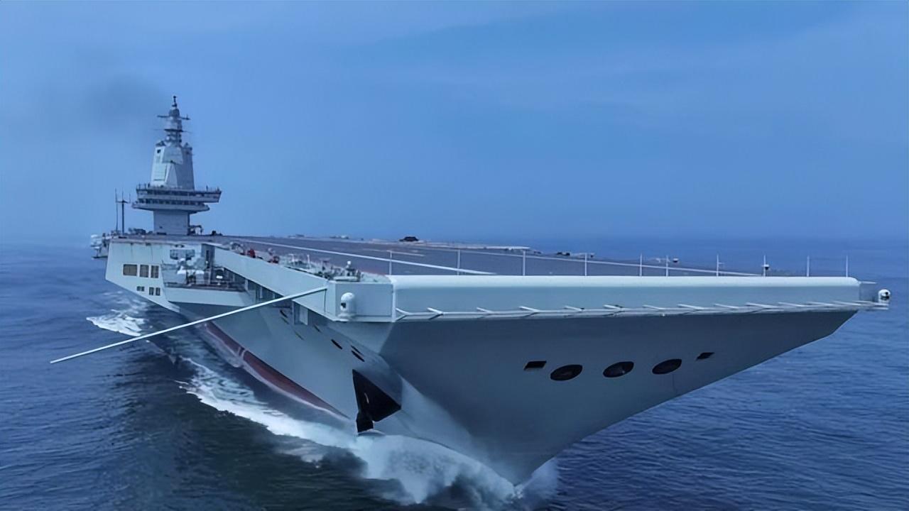 揭秘福建艦的真實排水量，是否只有傳聞中的8萬噸？，揭秘福建艦排水量真相，傳聞中的8萬噸是否準確？