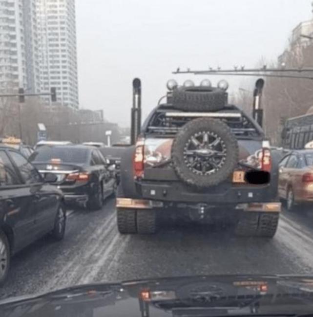 山東艦與福特級(jí)航母，一場(chǎng)實(shí)力對(duì)比的探討，山東艦與福特級(jí)航母，實(shí)力對(duì)比深度探討