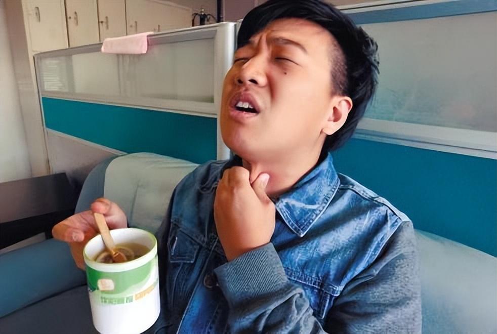 感冒了擔(dān)心自己是新冠？了解這些，讓你安心應(yīng)對，感冒疑慮新冠？專家解答助你安心應(yīng)對