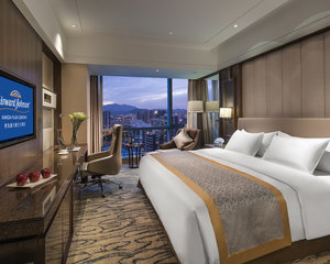 青島酒店預(yù)訂攻略，輕松預(yù)訂心儀住宿，享受海濱城市之旅，青島酒店預(yù)訂攻略，輕松預(yù)訂心儀住宿，暢游海濱城市