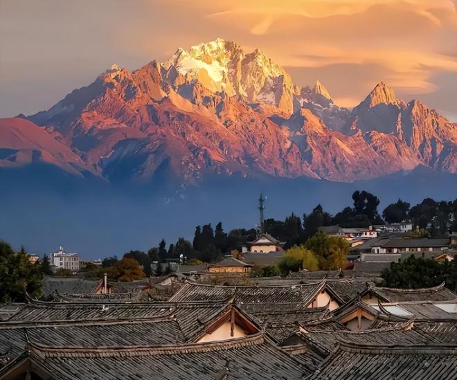 云南7日游攻略，探索美麗的云南風(fēng)光與文化底蘊(yùn)，云南7日游攻略，深度探索云南美景與文化底蘊(yùn)