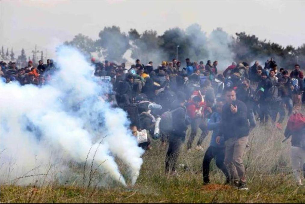 殲-20與F-16V之間的較量，真實能力與性能分析，殲-20與F-16V對決揭秘，真實能力與性能深度分析