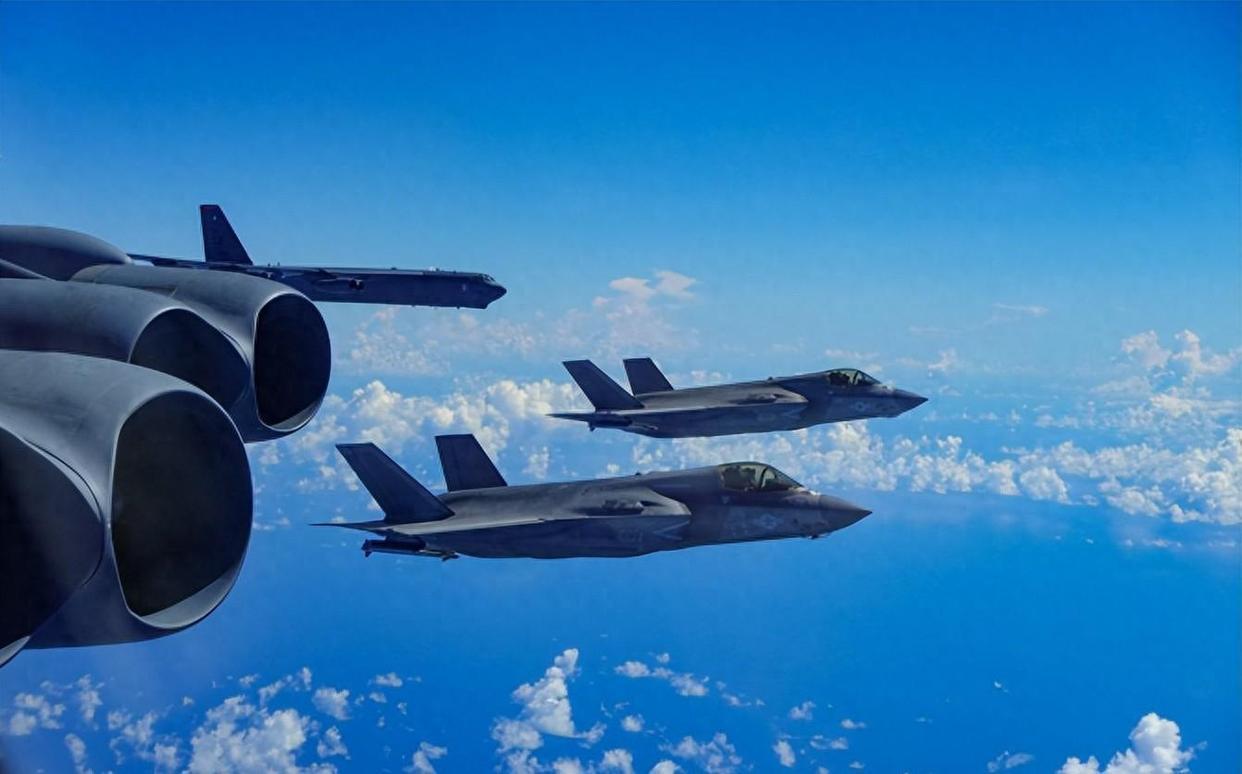 軍事熱點新聞，全球軍事動態(tài)深度解析，全球軍事動態(tài)深度解析，軍事熱點新聞一覽