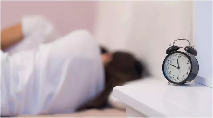 失眠了怎么辦？如何盡快入睡？，失眠應(yīng)對(duì)攻略，助你快速入睡的小妙招