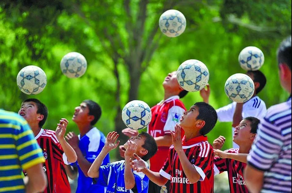 新浪澳門足球動(dòng)態(tài)，賽場內(nèi)外的最新消息與深度解析，新浪澳門足球動(dòng)態(tài)，賽場內(nèi)外的最新消息與深度解析