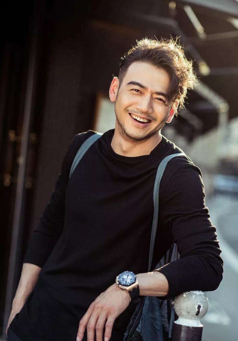 探索演員楊爍的魅力世界，照片背后的故事，揭秘演員楊爍的魅力世界，照片背后的故事探索