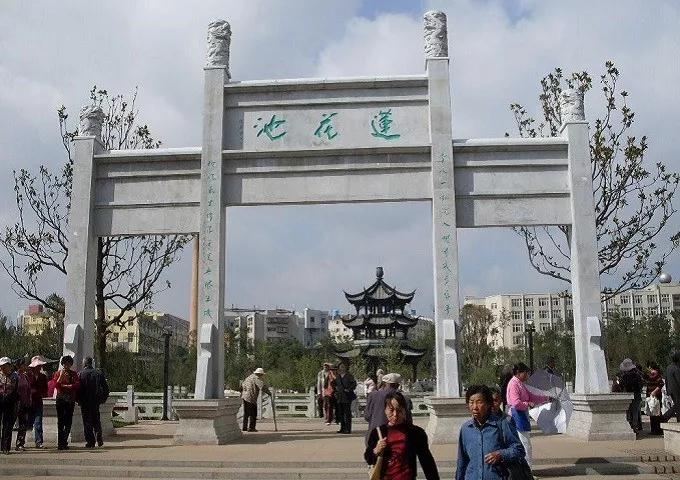 新奧門特免費(fèi)資料大全凱旋門，探索與發(fā)現(xiàn)之旅，新奧門特免費(fèi)資料大全，凱旋門探索與發(fā)現(xiàn)之旅