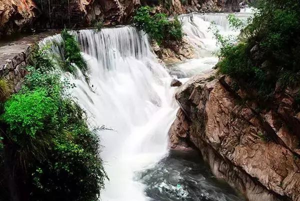 華山門票160元包括哪些——深度解析華山旅游門票所含內(nèi)容，深度解析華山旅游門票內(nèi)容，門票160元涵蓋哪些景點？