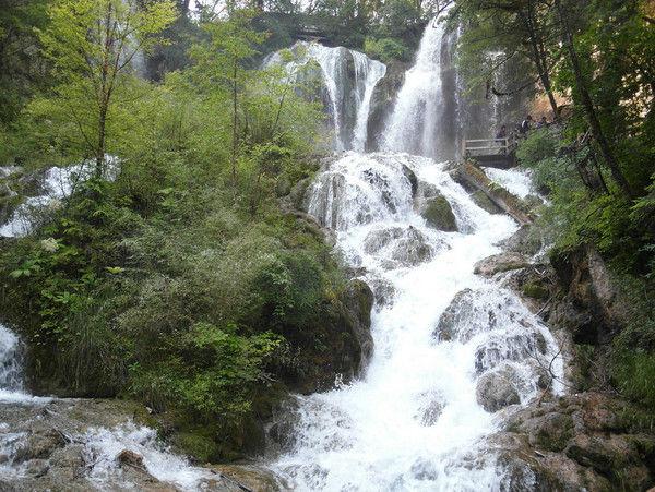 一月份九寨溝之旅，冰雪仙境的魅力與風(fēng)情，一月份九寨溝之旅，冰雪仙境的魅力風(fēng)情