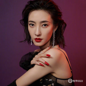 王麗坤個(gè)人資料簡(jiǎn)介及年齡，王麗坤個(gè)人資料簡(jiǎn)介，年齡及其他詳細(xì)信息