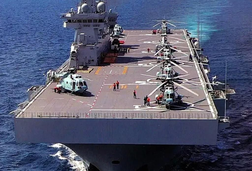 探索中國海軍新力量，揭秘中國直升機航母的卓越性能與未來展望，中國海軍新力量崛起，直升機航母卓越性能揭秘及未來展望