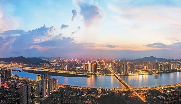 湖南旅游攻略，必去十大景點(diǎn)推薦，湖南旅游攻略，十大必去景點(diǎn)推薦