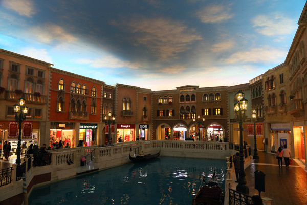 澳門(mén)今晚必開(kāi)一肖一特芳草地，探索生肖彩票的神秘面紗，澳門(mén)生肖彩票探索，揭開(kāi)神秘面紗，今晚必開(kāi)一肖一特芳草地