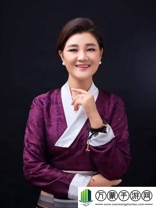 揭秘降央卓瑪?shù)恼鎸嵞挲g，探尋背后的故事與神秘面紗，降央卓瑪真實年齡揭秘，背后的故事與神秘面紗探尋