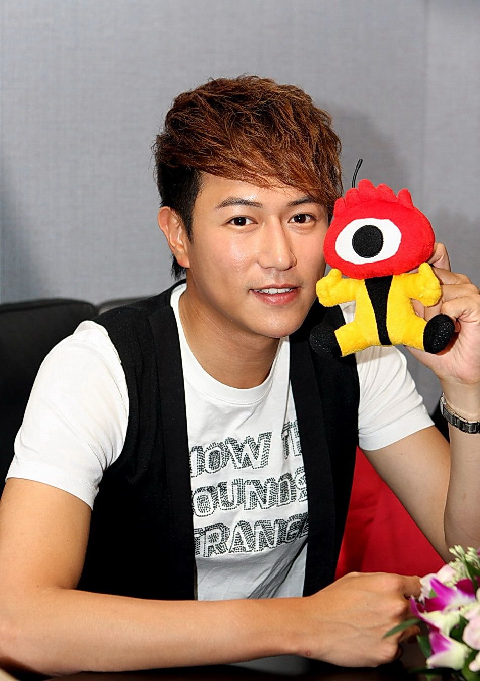 陳鍵鋒個人資料，深度解析一位多才多藝的藝人，陳鍵鋒，一位多才多藝的藝人深度解析