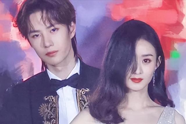 王一博承認(rèn)趙麗穎戀情，揭秘背后的故事與熱議背后的真相，王一博與趙麗穎戀情曝光，揭秘背后的故事與熱議真相