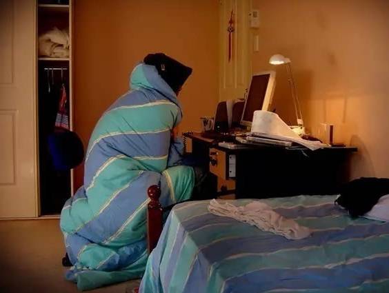 關(guān)于作息規(guī)律，2點(diǎn)睡10點(diǎn)起是否算熬夜？，作息規(guī)律解析，晚兩點(diǎn)睡早十點(diǎn)起是否算作熬夜？