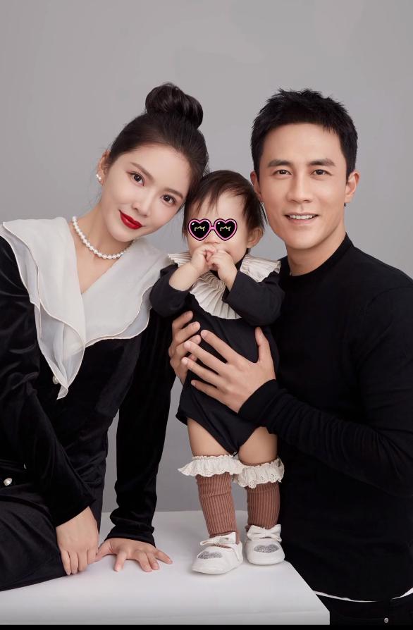 杜淳老婆王燦的年齡及更多細節(jié)揭秘，杜淳妻子王燦年齡及其他細節(jié)曝光